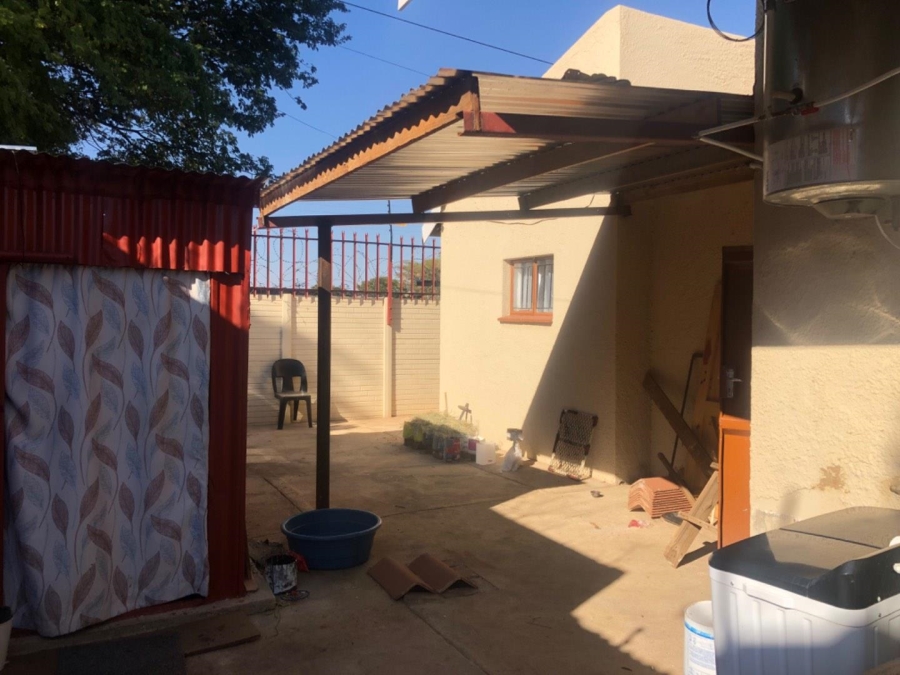 12 Bedroom Property for Sale in Mmabatho North West